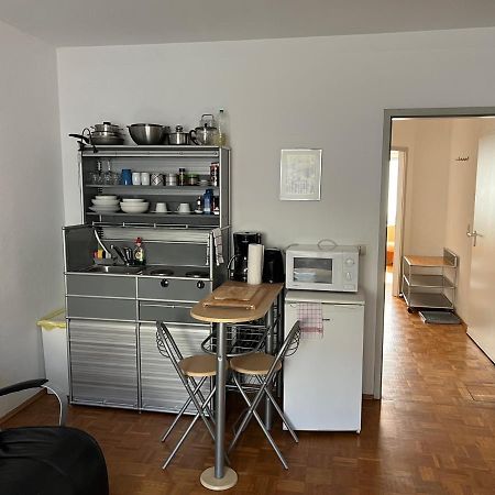 Apartmenthaus Zentrum Komfort Apartments Mit Minikuchen Verschiedener Grossen Cassel Extérieur photo