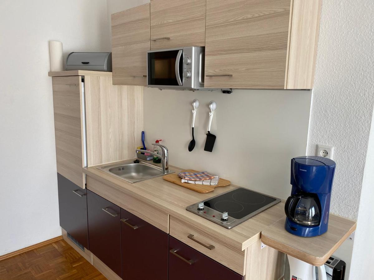 Apartmenthaus Zentrum Komfort Apartments Mit Minikuchen Verschiedener Grossen Cassel Extérieur photo