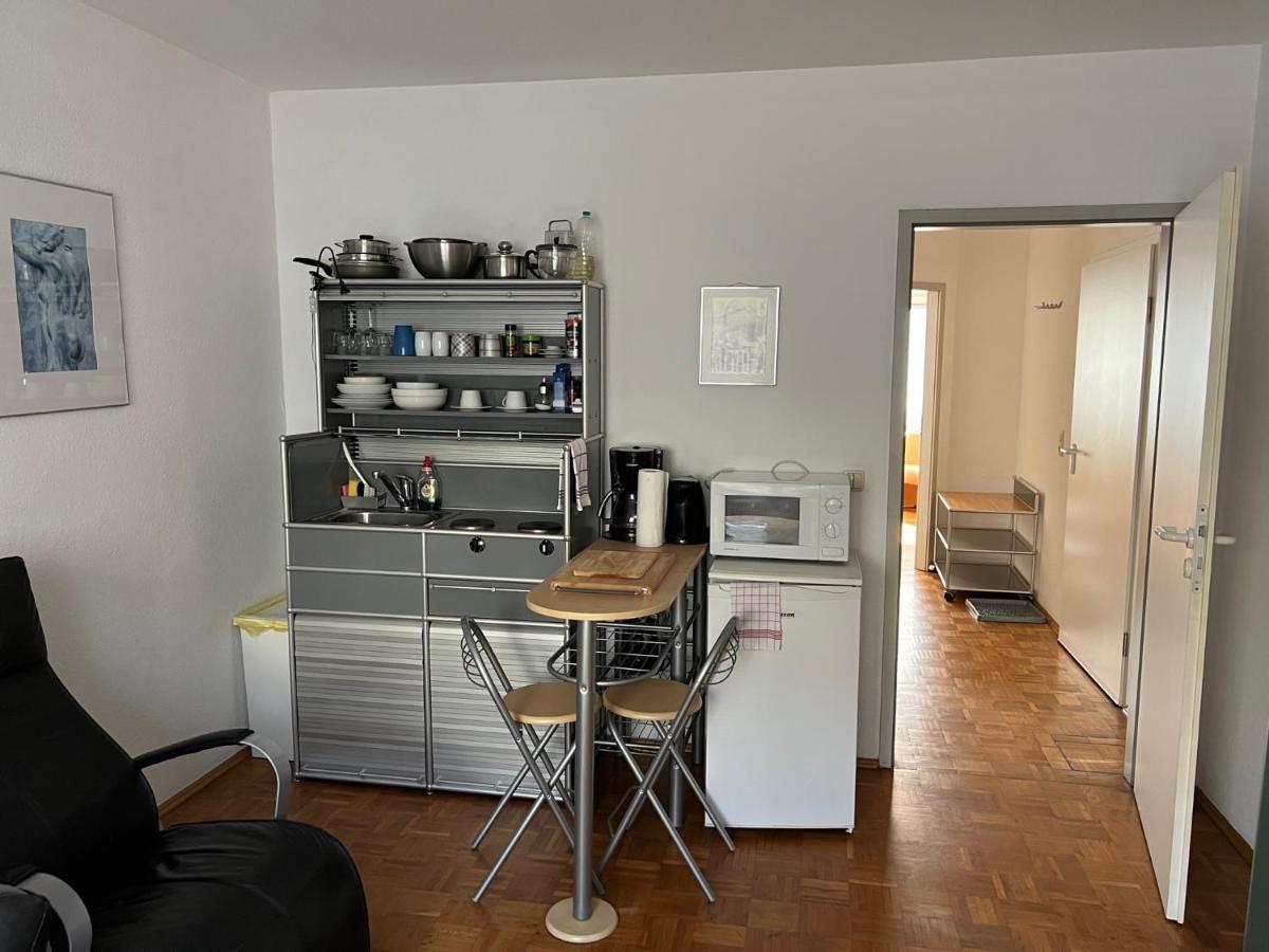 Apartmenthaus Zentrum Komfort Apartments Mit Minikuchen Verschiedener Grossen Cassel Extérieur photo