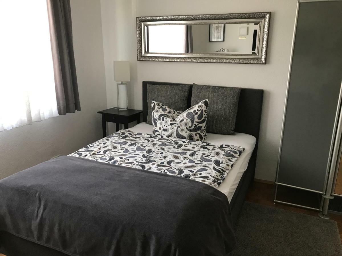 Apartmenthaus Zentrum Komfort Apartments Mit Minikuchen Verschiedener Grossen Cassel Extérieur photo