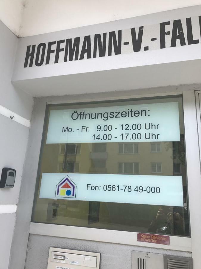 Apartmenthaus Zentrum Komfort Apartments Mit Minikuchen Verschiedener Grossen Cassel Extérieur photo