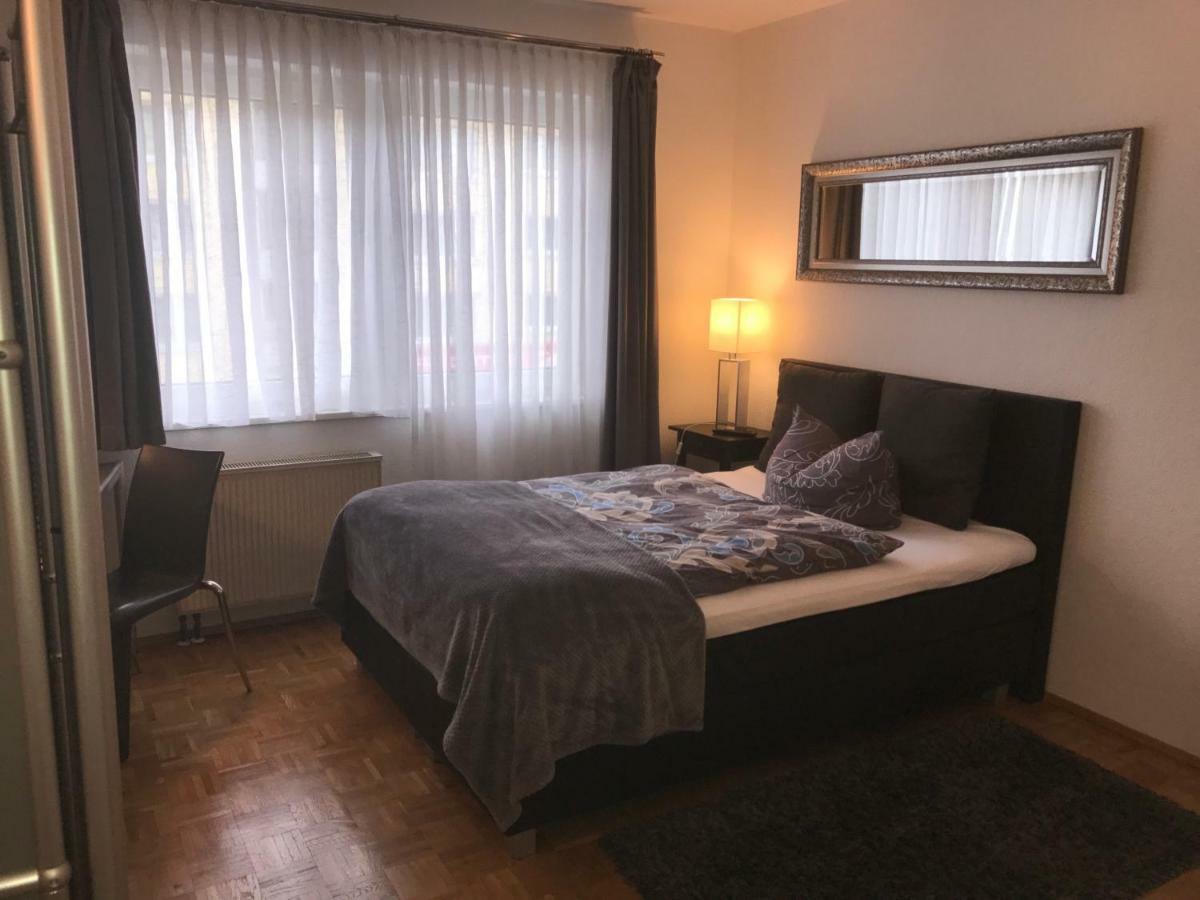 Apartmenthaus Zentrum Komfort Apartments Mit Minikuchen Verschiedener Grossen Cassel Extérieur photo