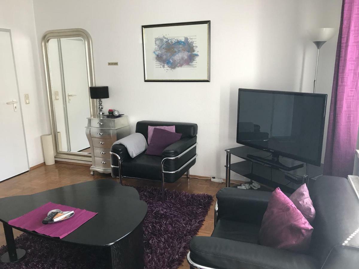 Apartmenthaus Zentrum Komfort Apartments Mit Minikuchen Verschiedener Grossen Cassel Extérieur photo